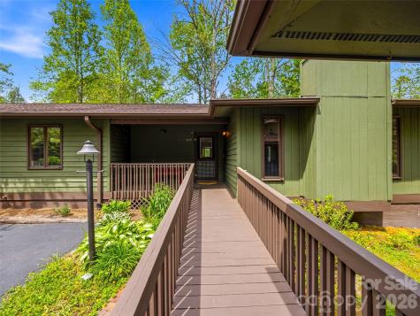 348 Surrey Lane Brevard NC 28712