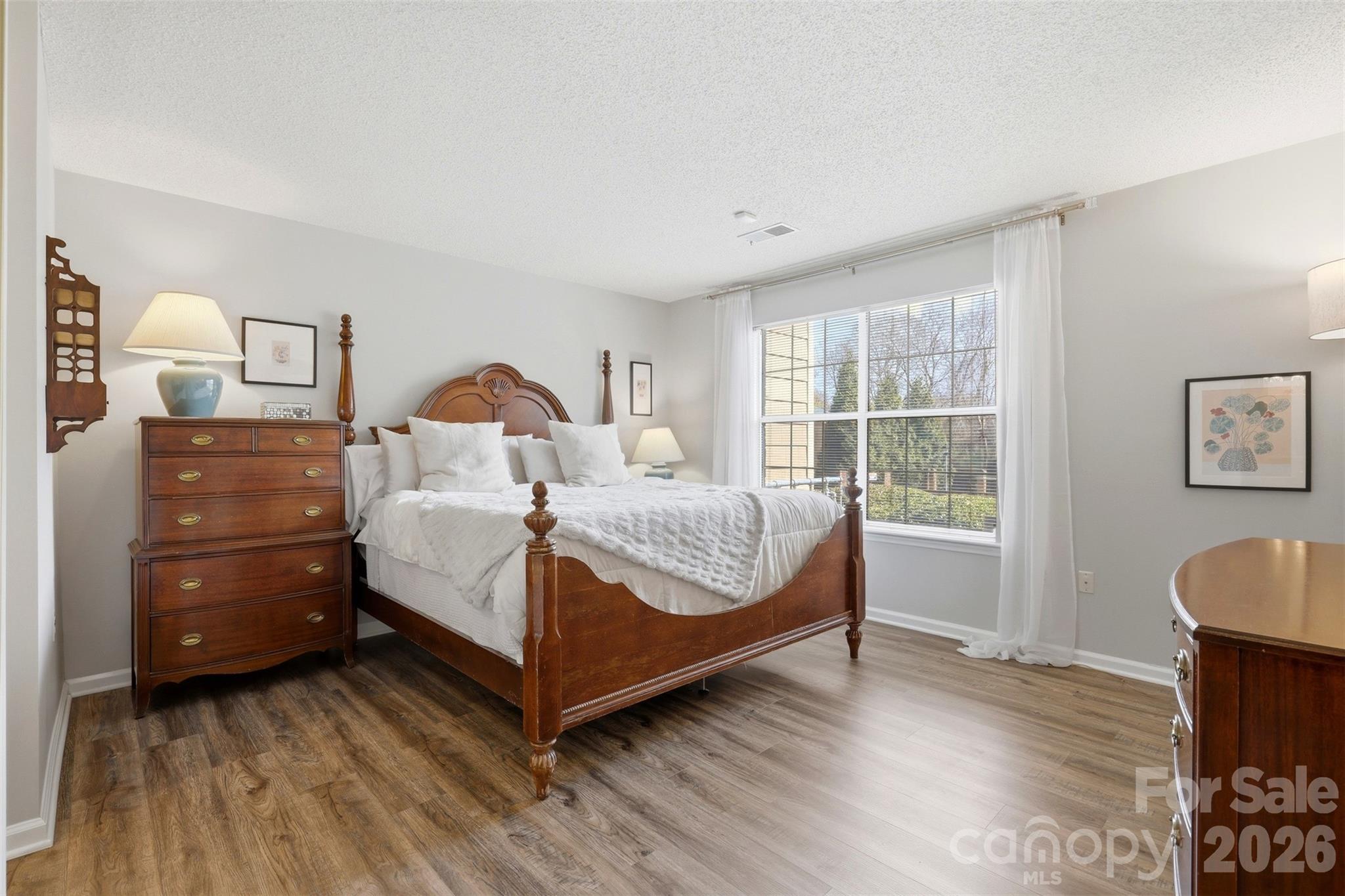 5007 Sharon Road Charlotte NC 28210