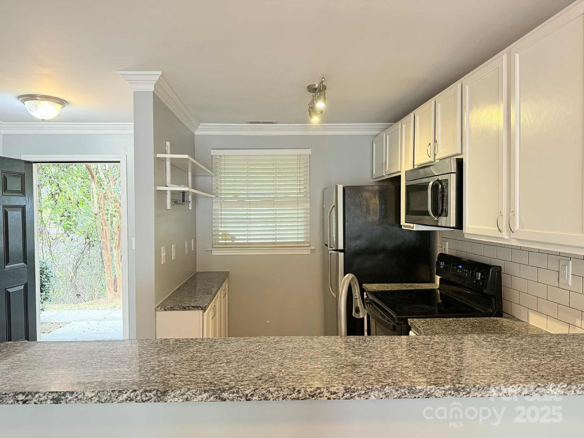 1218 Green Oaks Lane Charlotte NC 28205