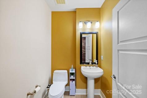 222 S Caldwell Street Charlotte NC 28202