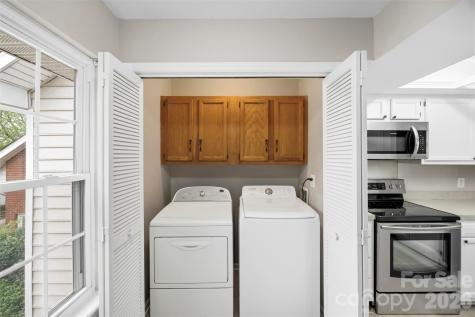 9320 South Vicksburg Park Court Charlotte NC 28210