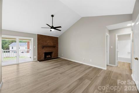 9320 South Vicksburg Park Court Charlotte NC 28210