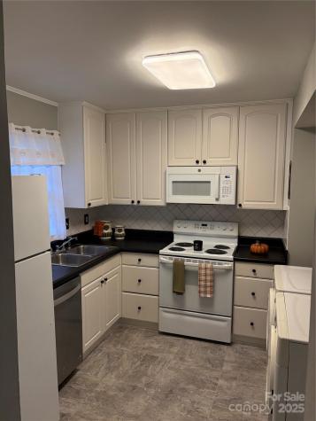 4609 Coronado Drive Charlotte NC 28212