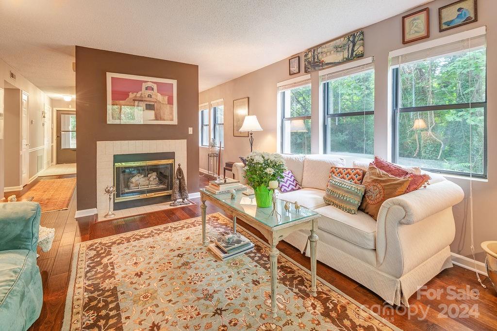 2501 Vineyard Boulevard Asheville NC 28805