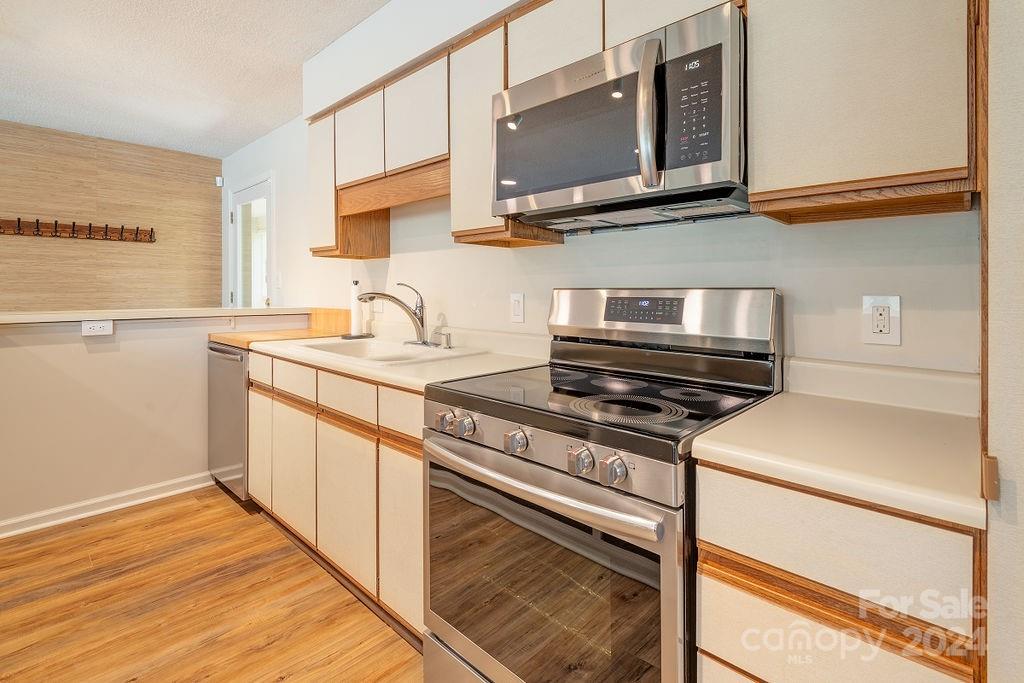 2501 Vineyard Boulevard Asheville NC 28805