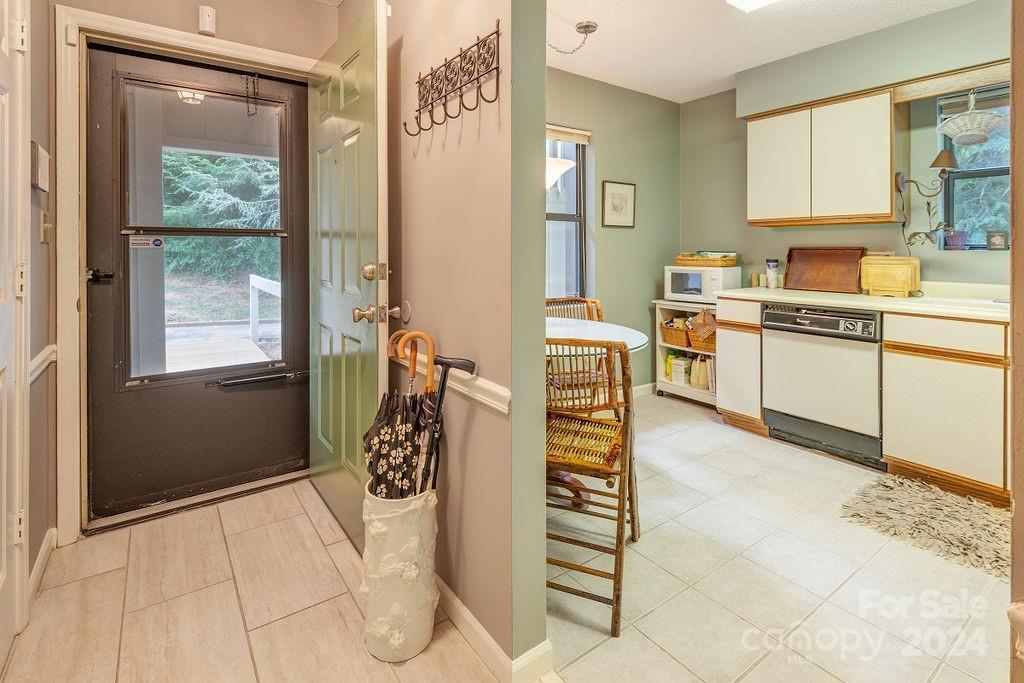 2501 Vineyard Boulevard Asheville NC 28805
