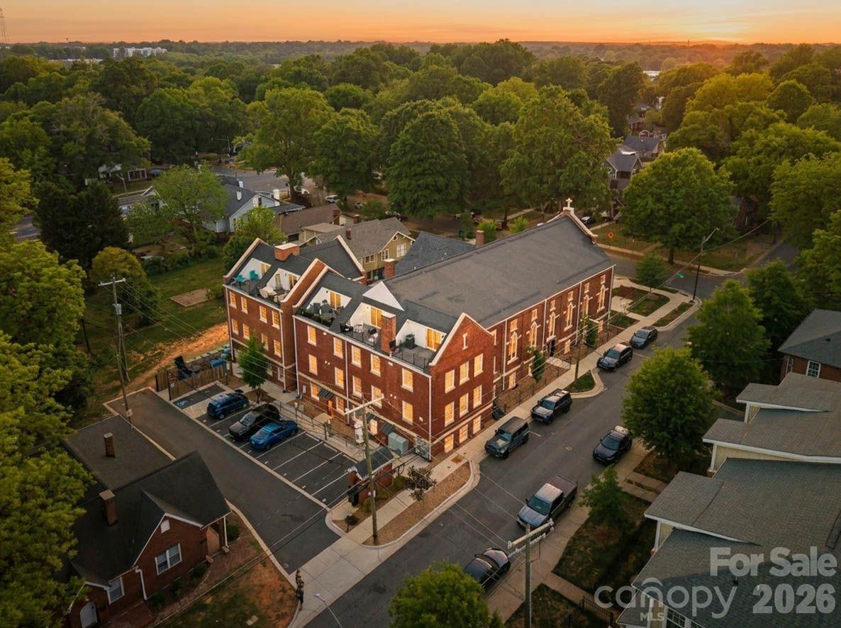 203 Grandin Road Charlotte NC 28208
