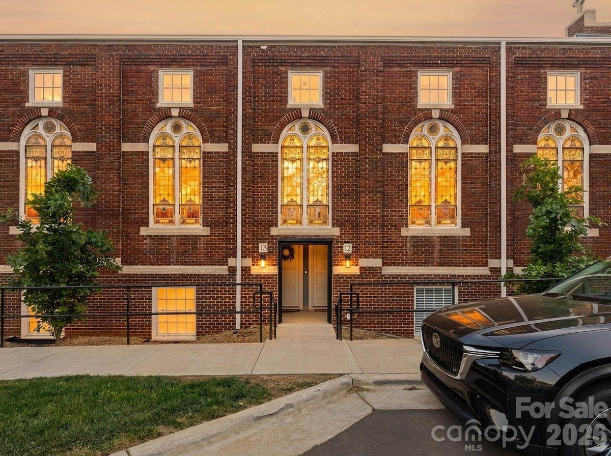 203 Grandin Road Charlotte NC 28208