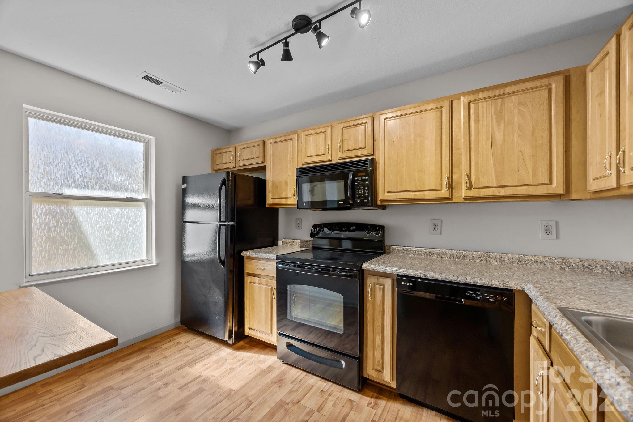 704 Carlyle Way Asheville NC 28803