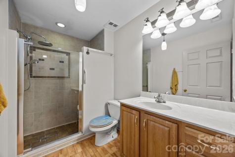 704 Carlyle Way Asheville NC 28803