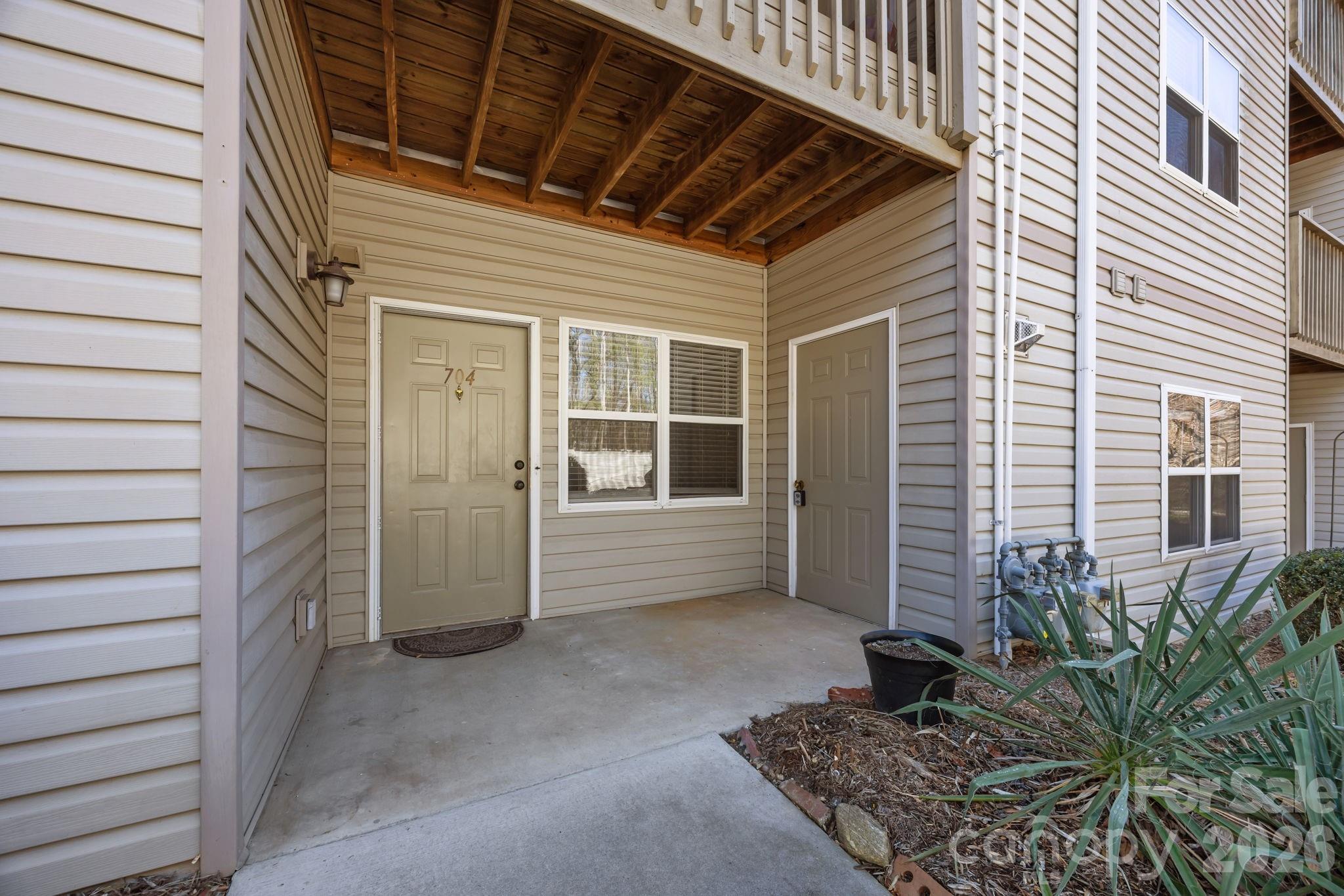 704 Carlyle Way Asheville NC 28803