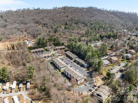 704 Carlyle Way Asheville NC 28803