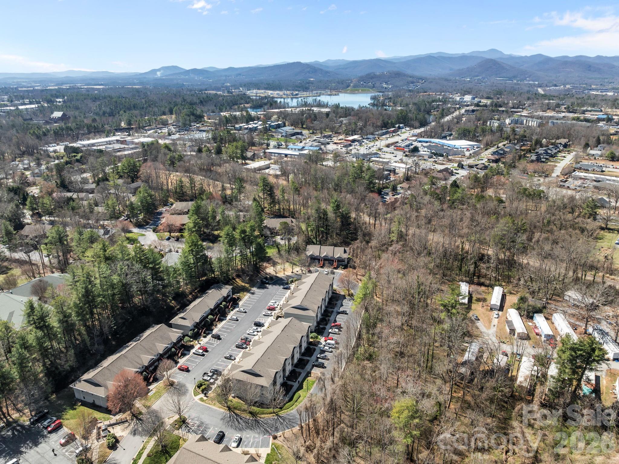 704 Carlyle Way Asheville NC 28803