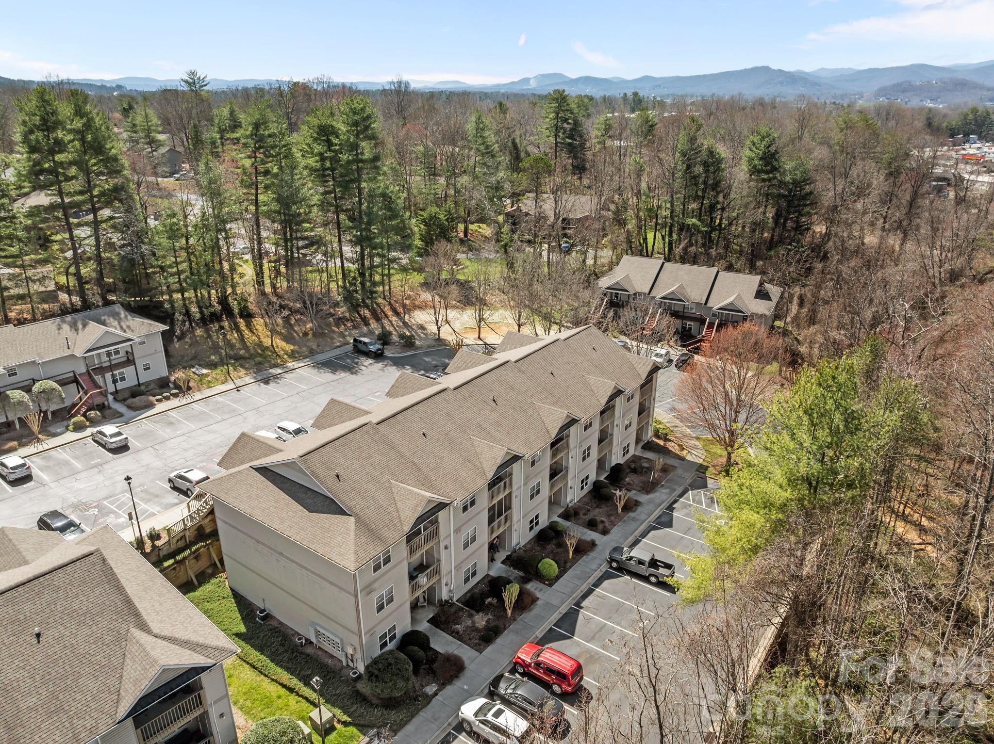 704 Carlyle Way Asheville NC 28803
