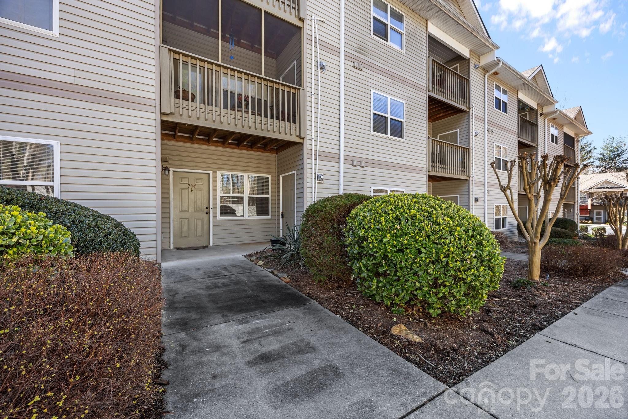 704 Carlyle Way Asheville NC 28803