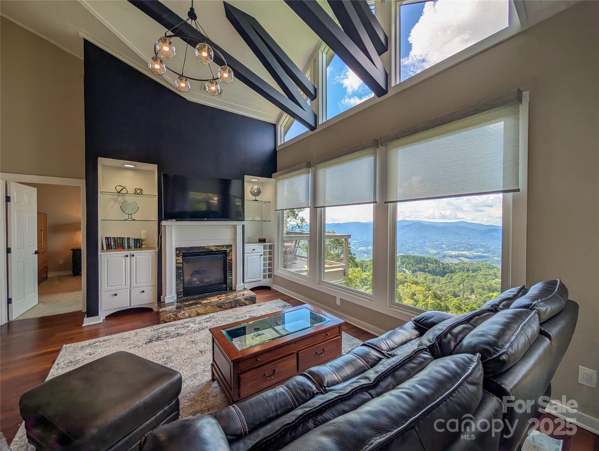 30 Club Villa Court Burnsville NC 28714