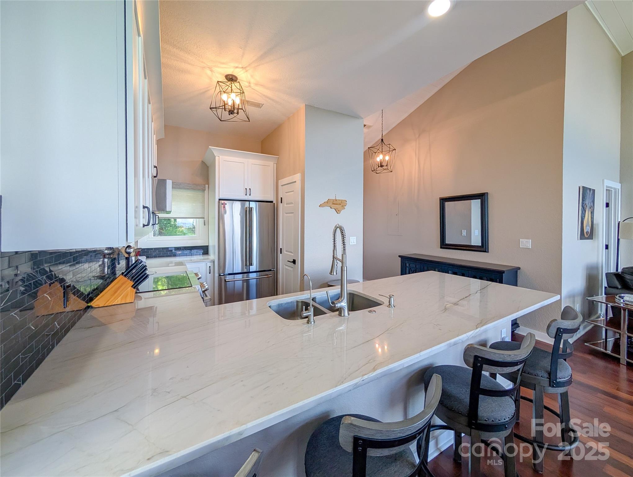 30 Club Villa Court Burnsville NC 28714
