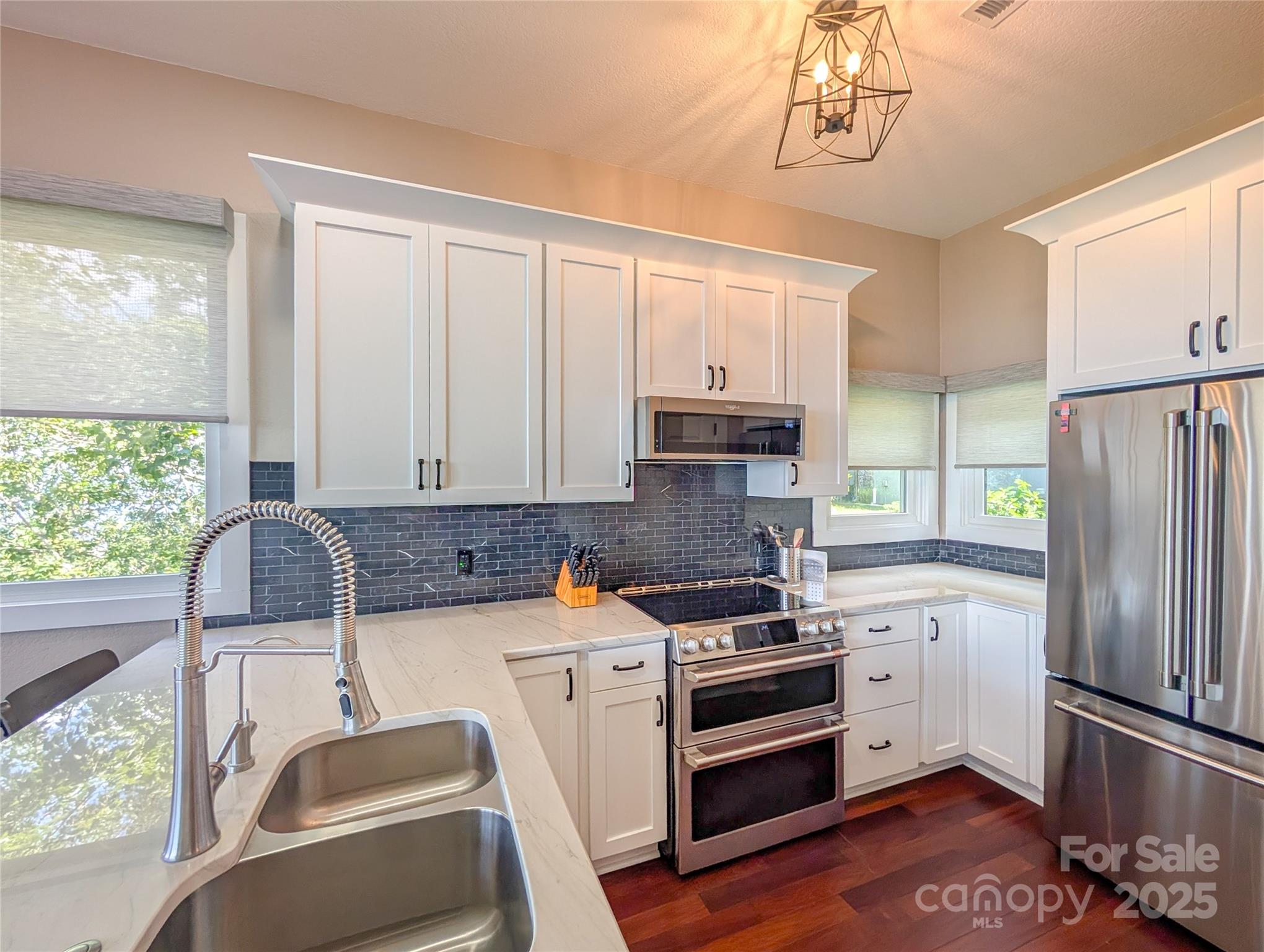 30 Club Villa Court Burnsville NC 28714