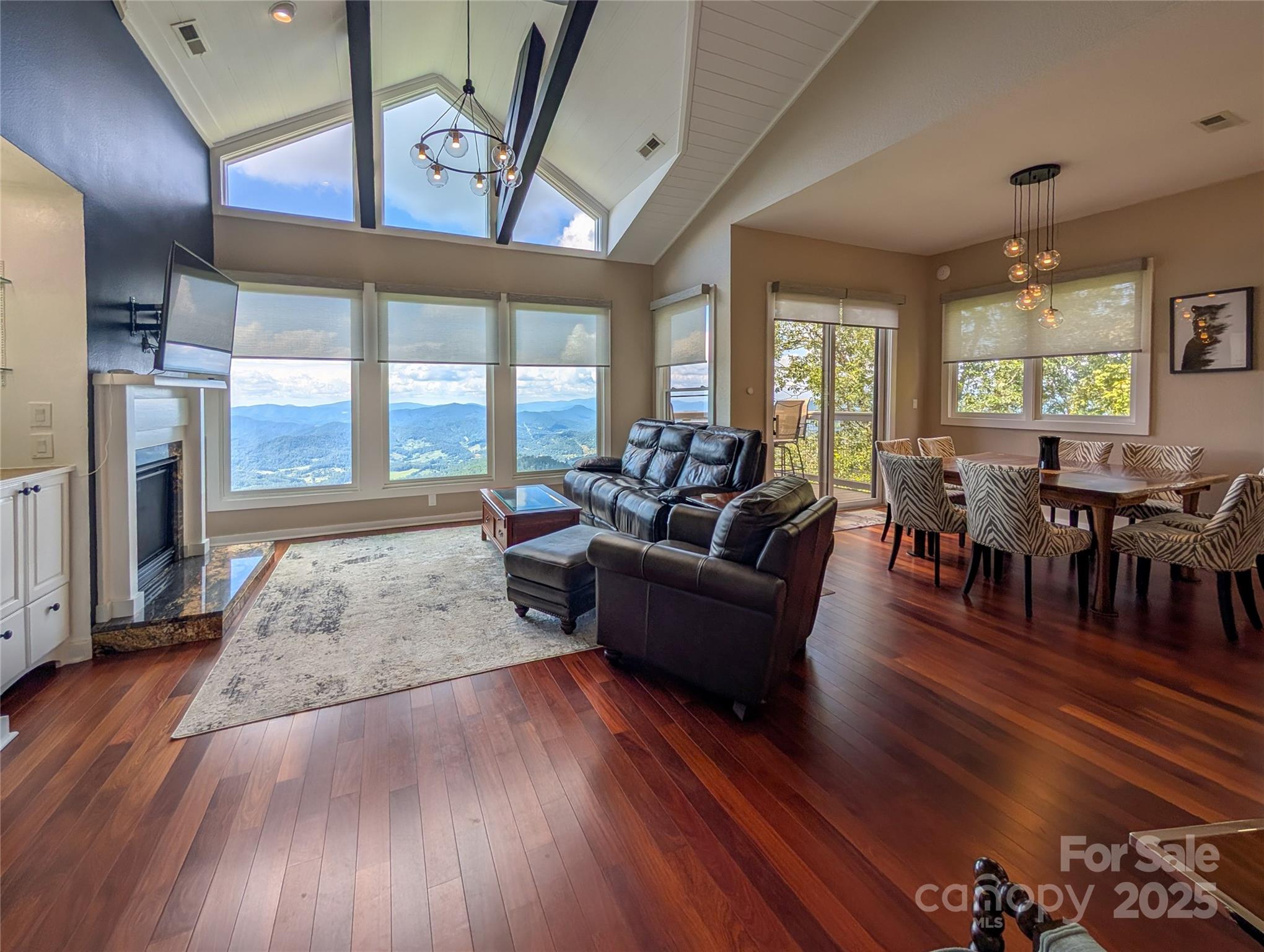 30 Club Villa Court Burnsville NC 28714