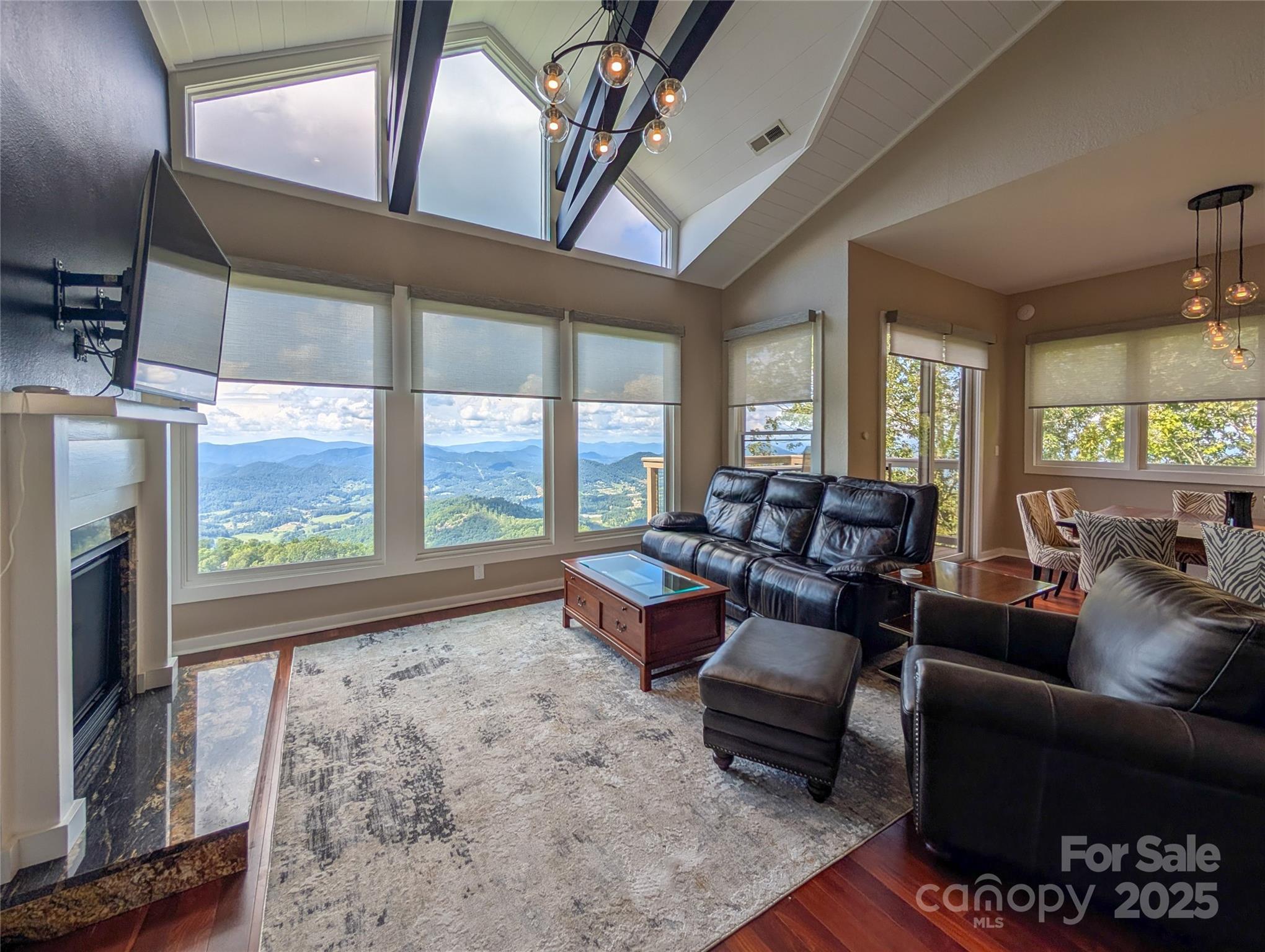 30 Club Villa Court Burnsville NC 28714