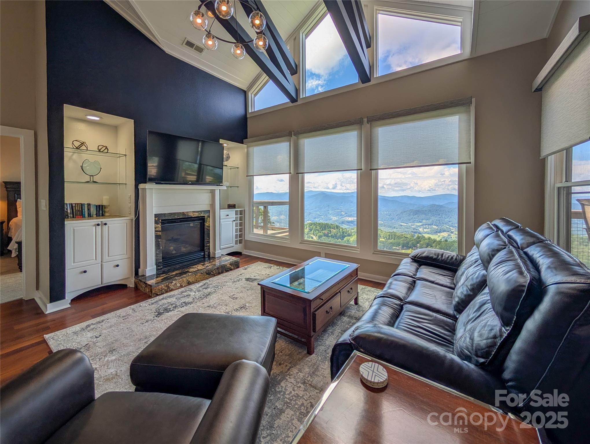 30 Club Villa Court Burnsville NC 28714