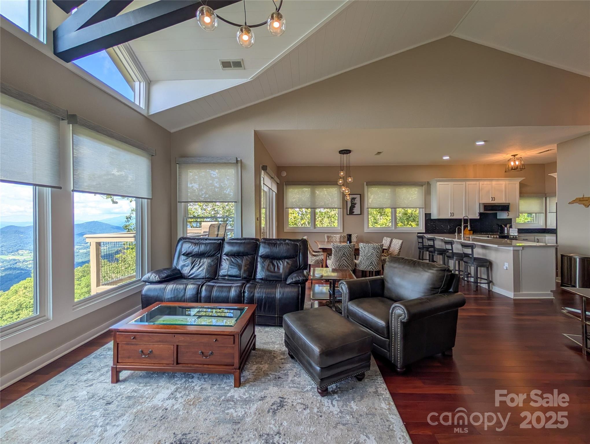 30 Club Villa Court Burnsville NC 28714