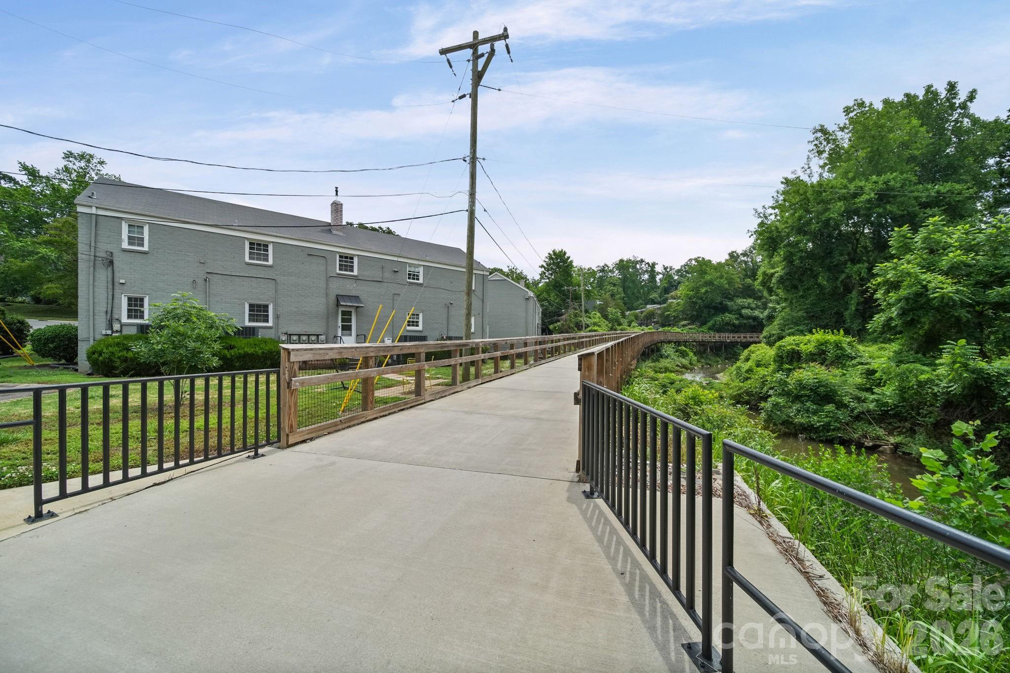 241 Wakefield Drive Charlotte NC 28209