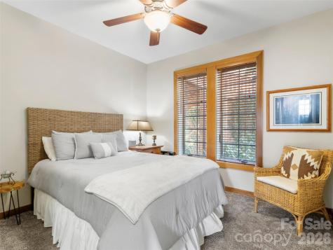 61 Creekside Way Burnsville NC 28714
