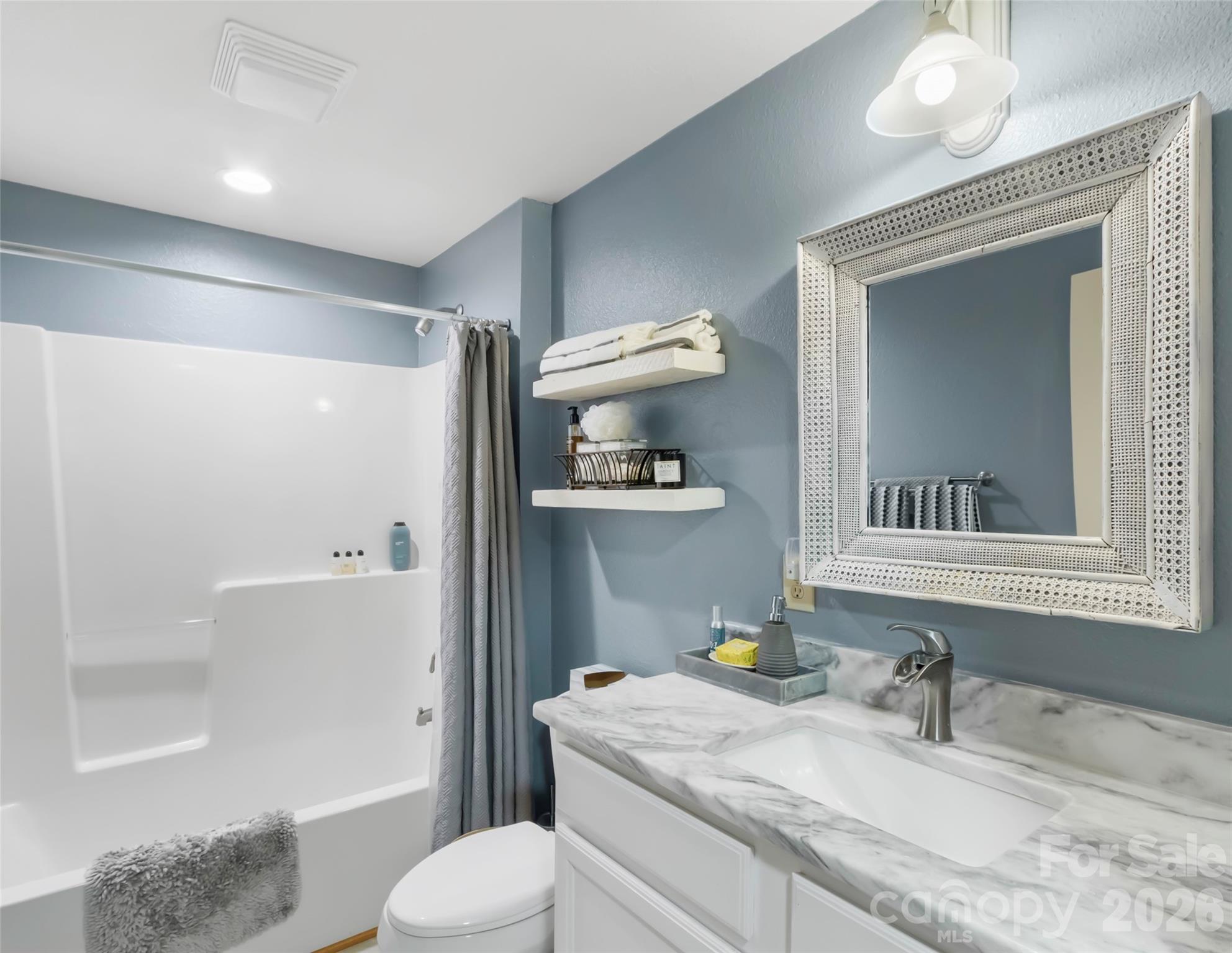 61 Creekside Way Burnsville NC 28714
