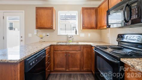 130 Lanceford Circle Fletcher NC 28732