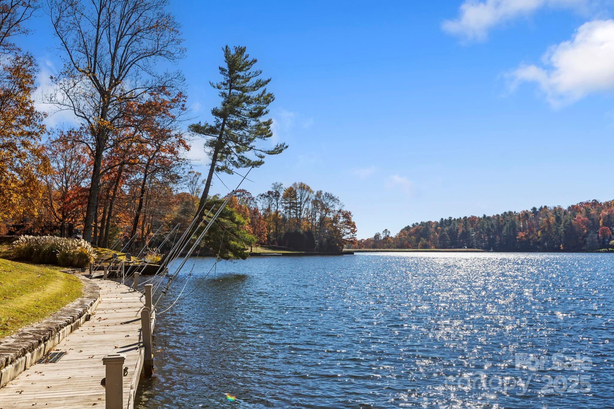 68 Toxaway Point Lake Toxaway NC 28747