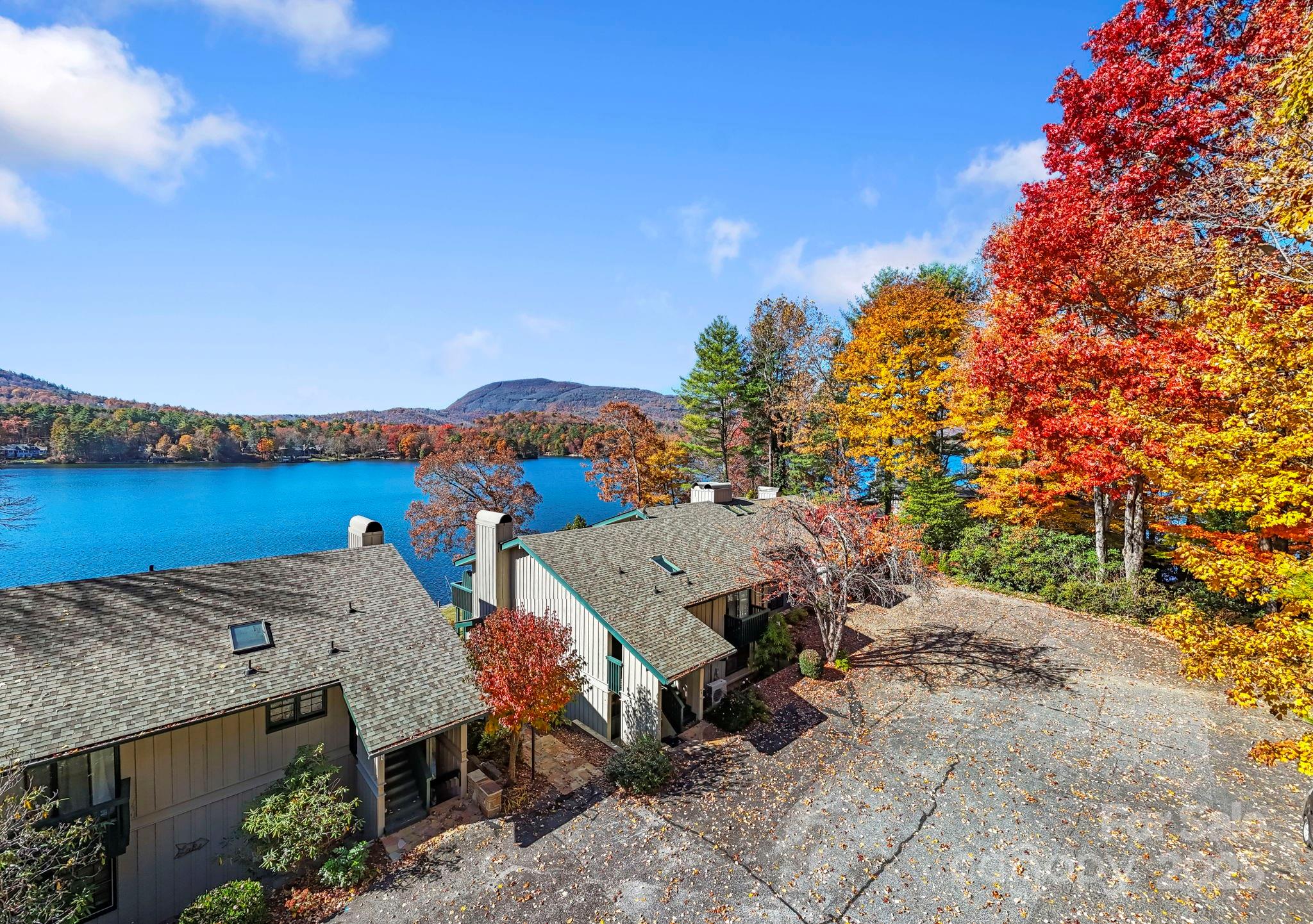 68 Toxaway Point Lake Toxaway NC 28747