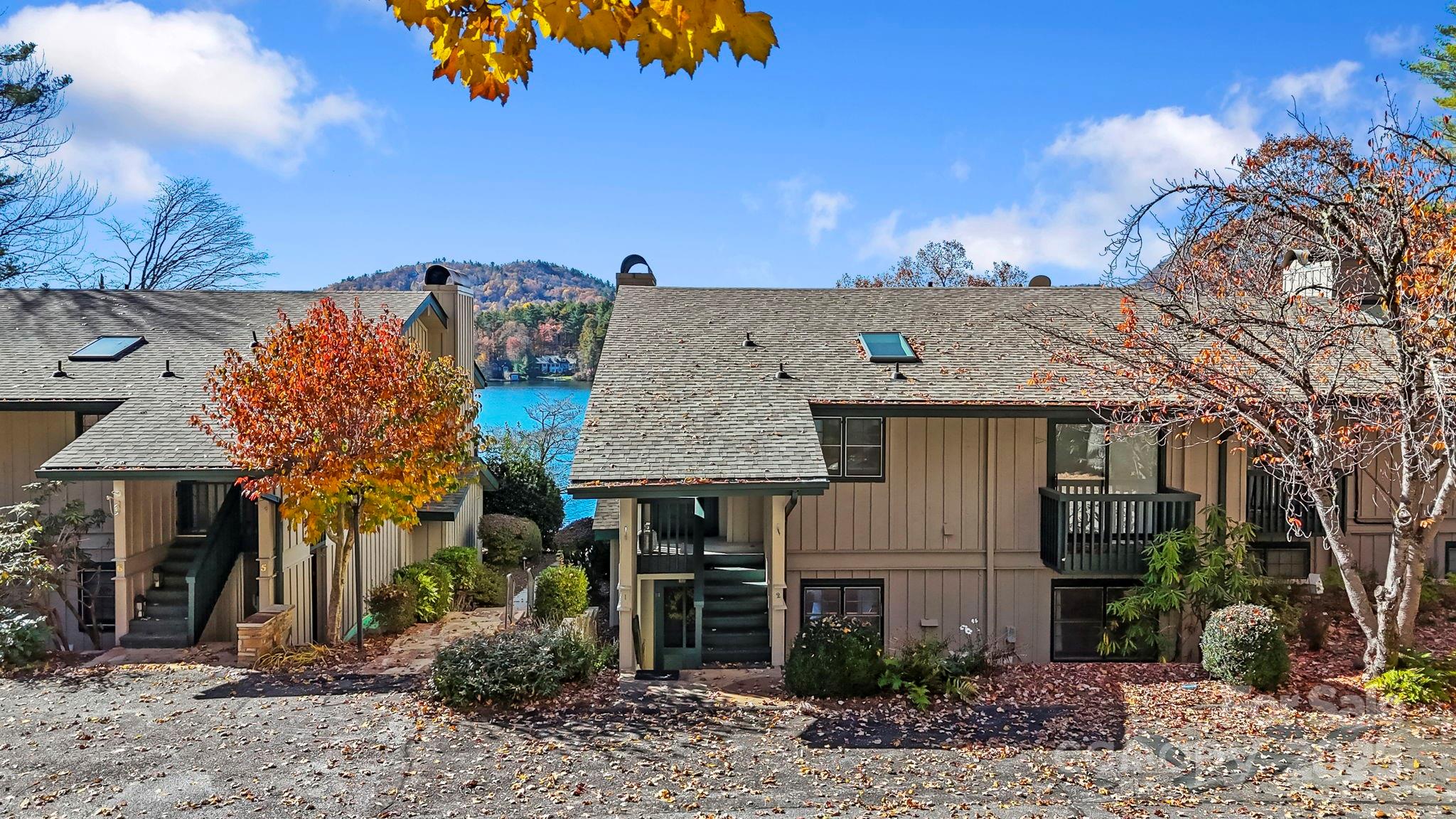 68 Toxaway Point Lake Toxaway NC 28747