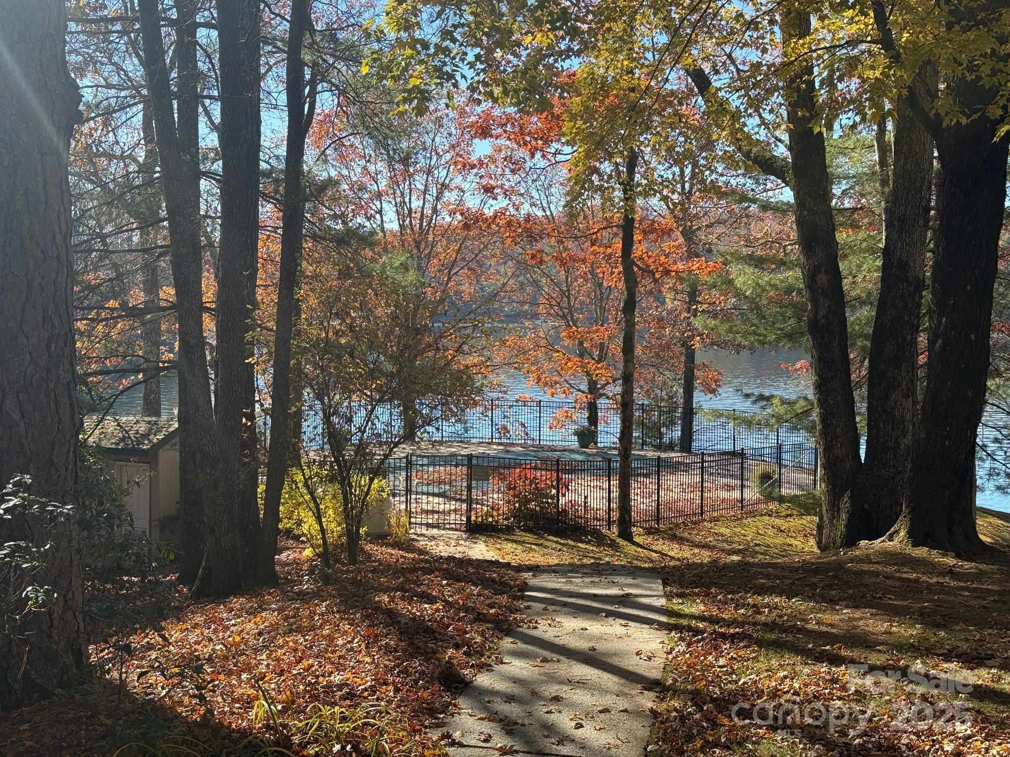68 Toxaway Point Lake Toxaway NC 28747