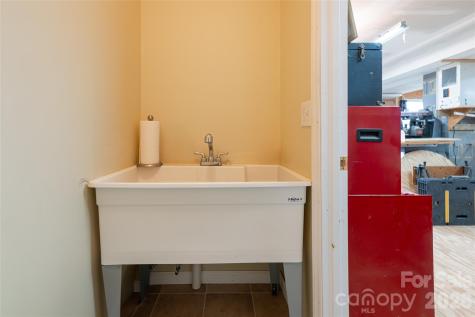 116 Dalya Road Swannanoa NC 28778