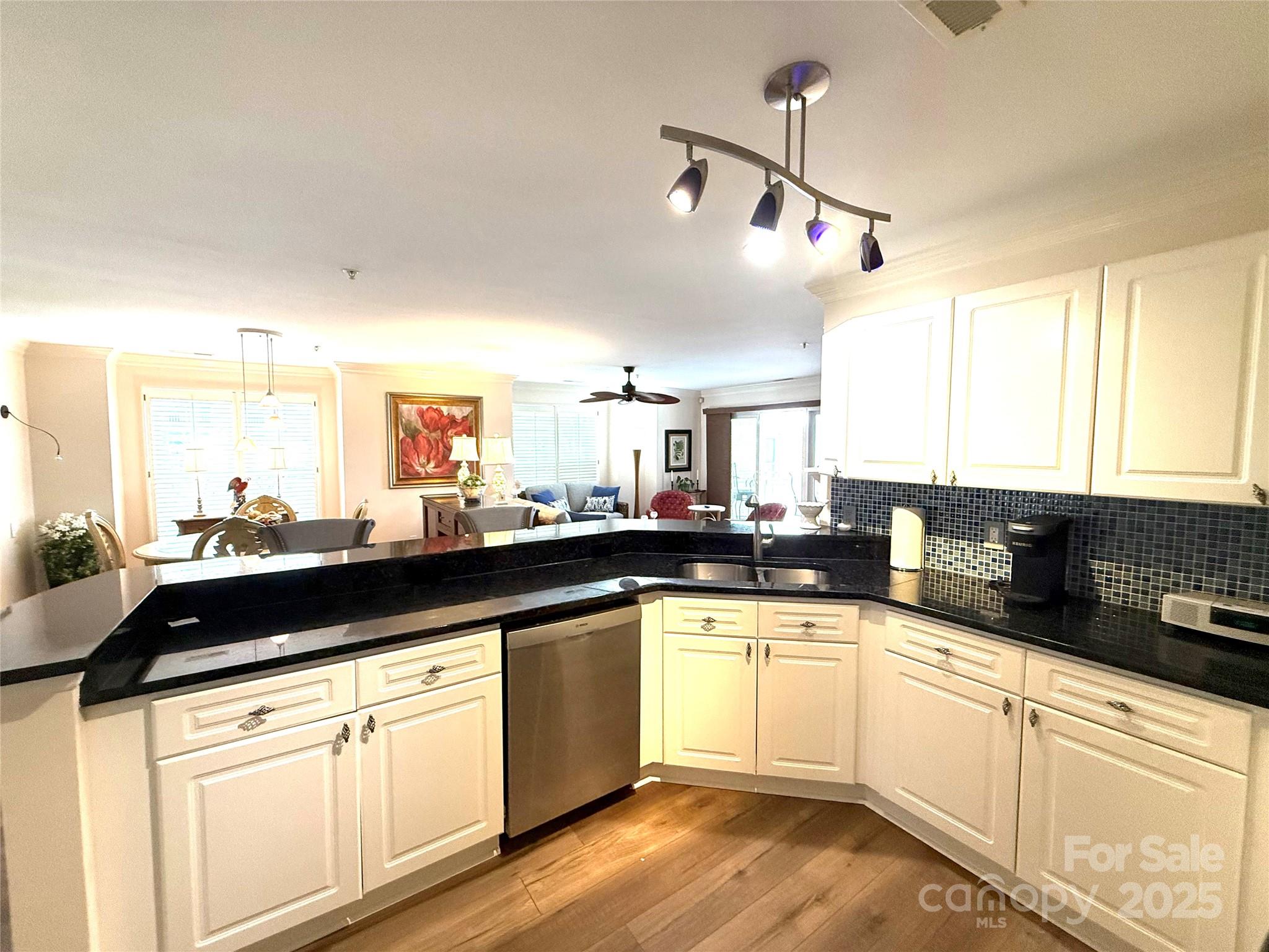 930 Jetton Street Davidson NC 28036