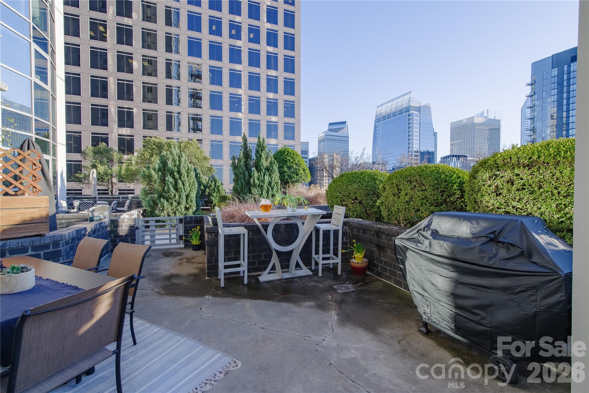 333 W Trade Street W Charlotte NC 28202