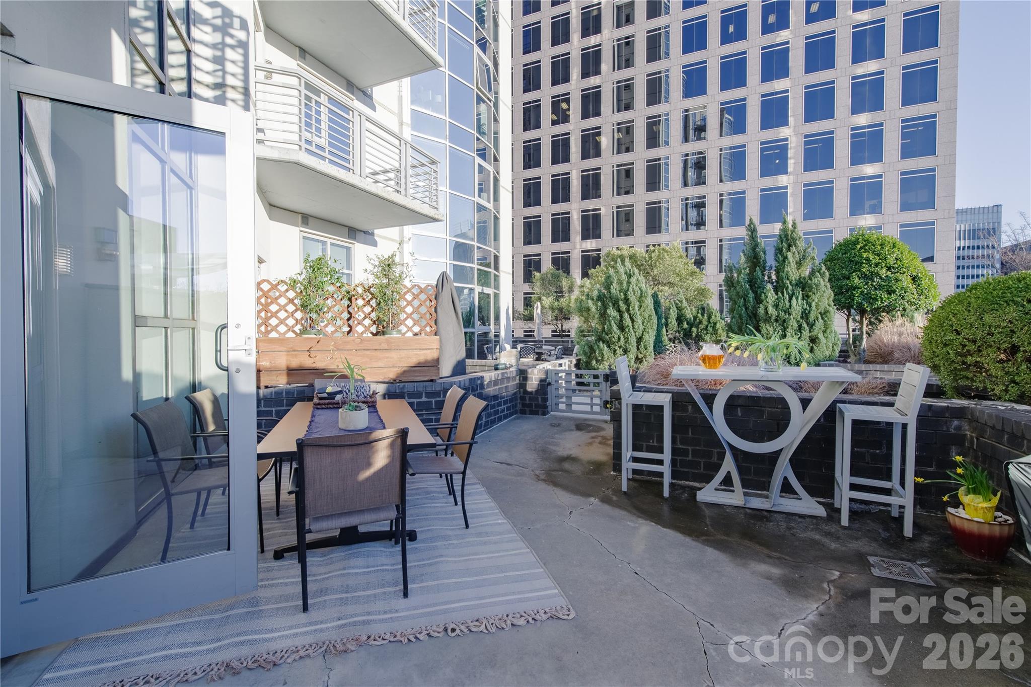 333 W Trade Street W Charlotte NC 28202