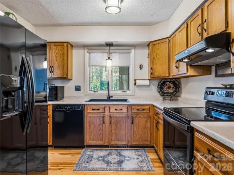 23 Gold Finch Court Brevard NC 28712