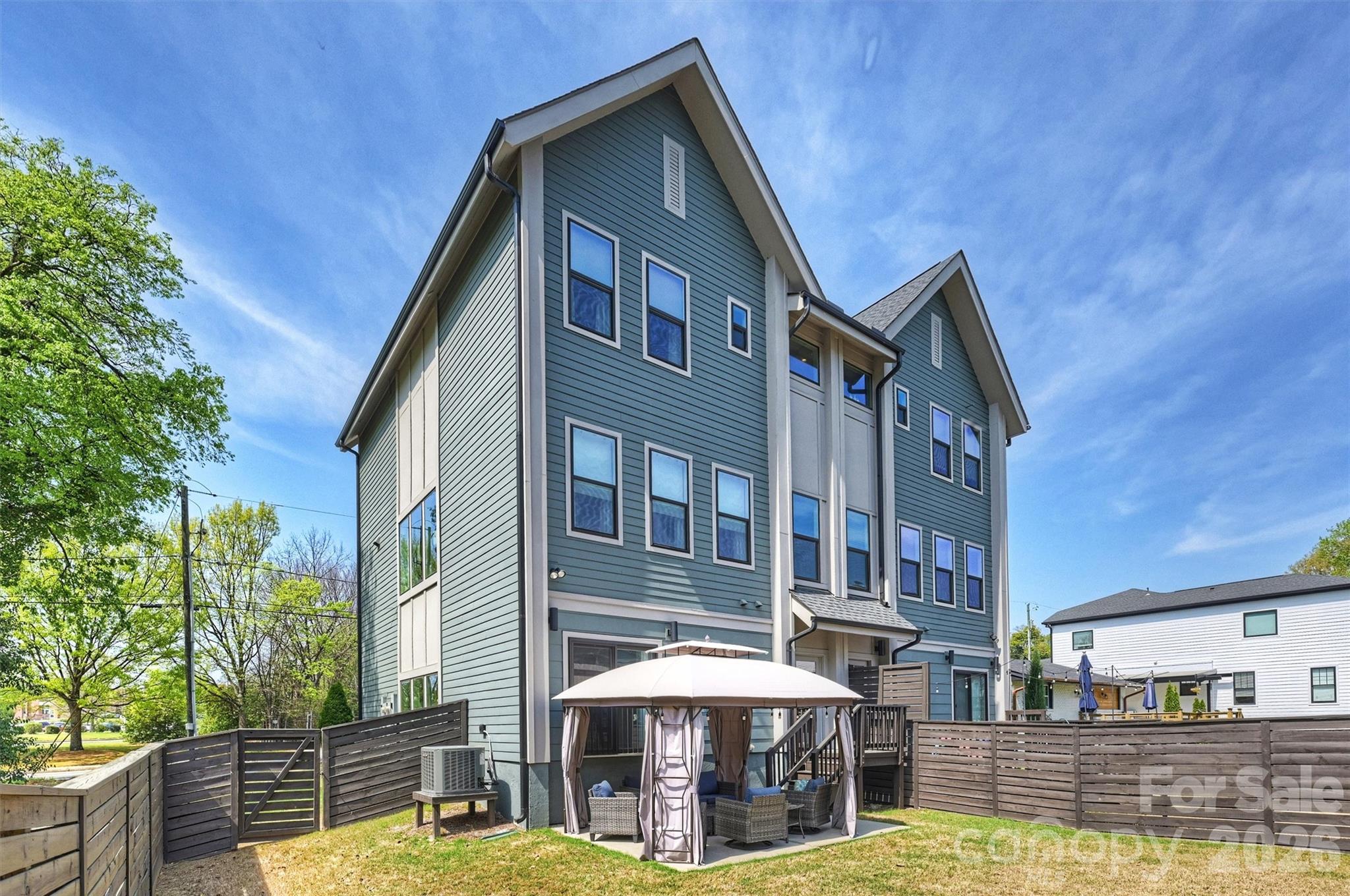 1500 Hawthorne Lane Charlotte NC 28205