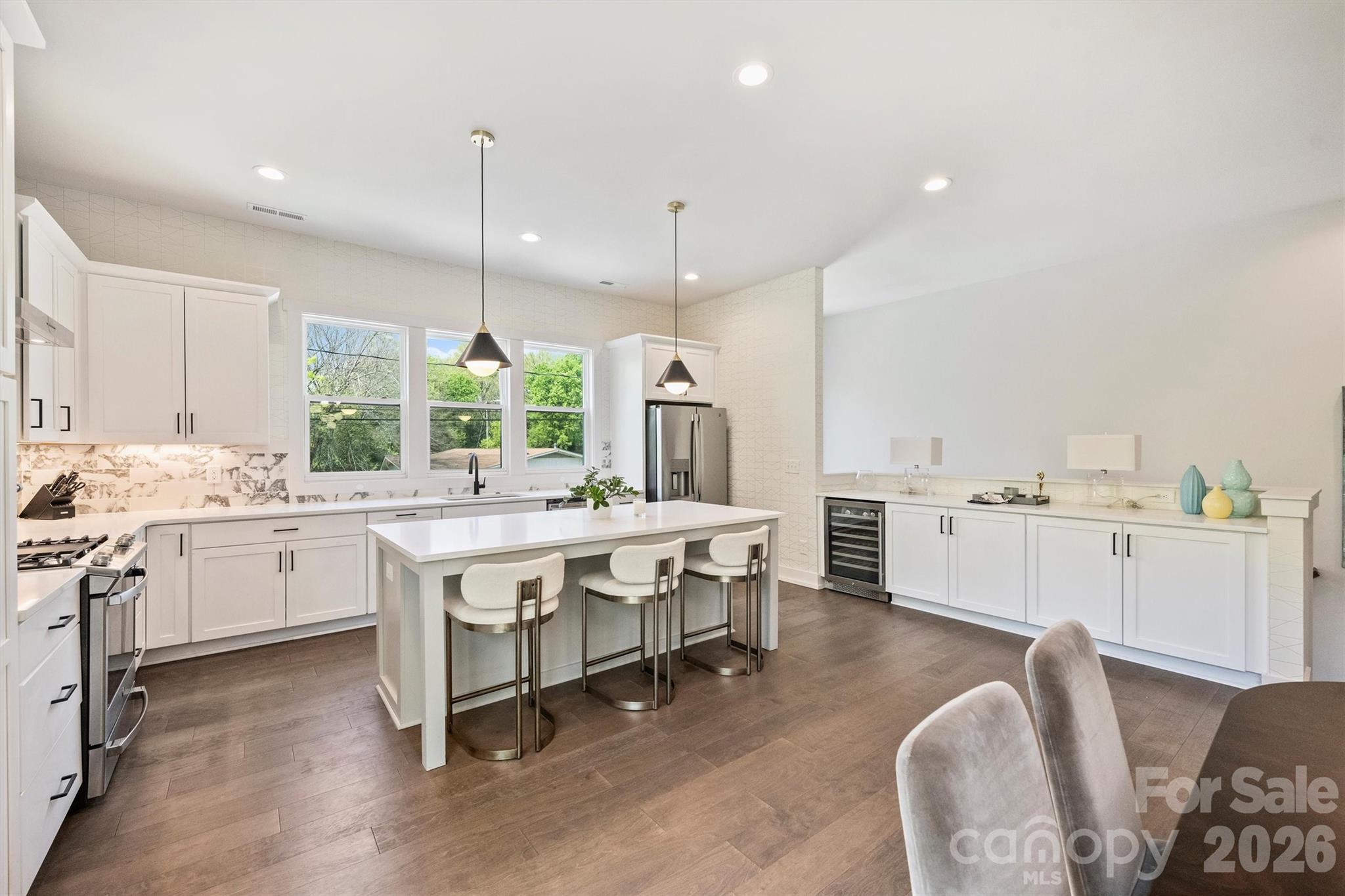 1500 Hawthorne Lane Charlotte NC 28205