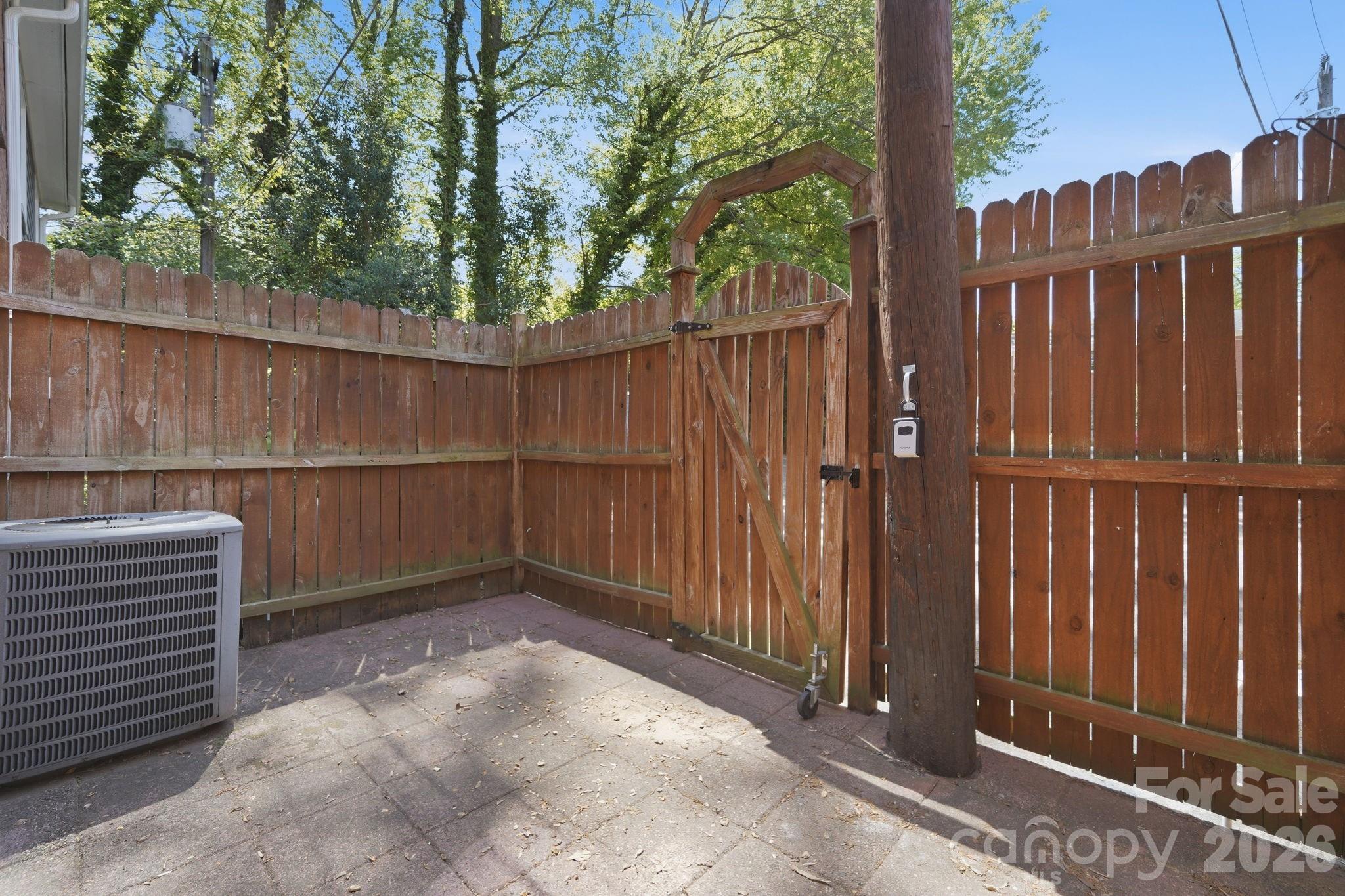 638 Chipley Avenue Charlotte NC 28205