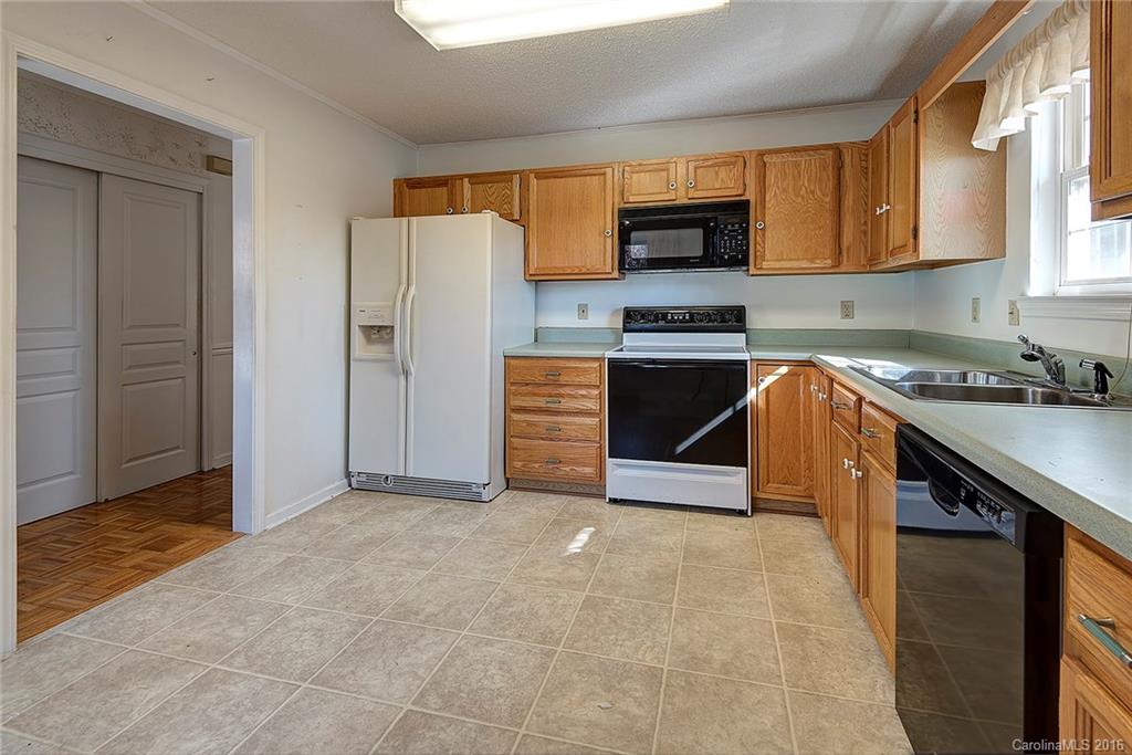 1603 Hyde Park Drive Asheville NC 28806