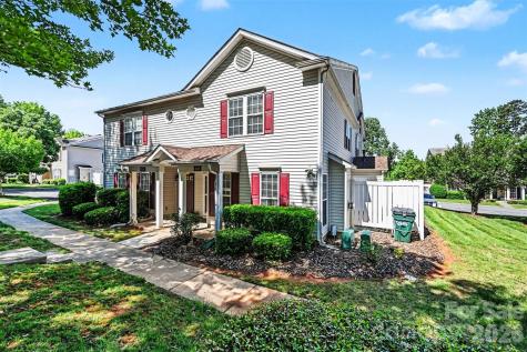 2635 Meadow Knoll Drive Charlotte NC 28269