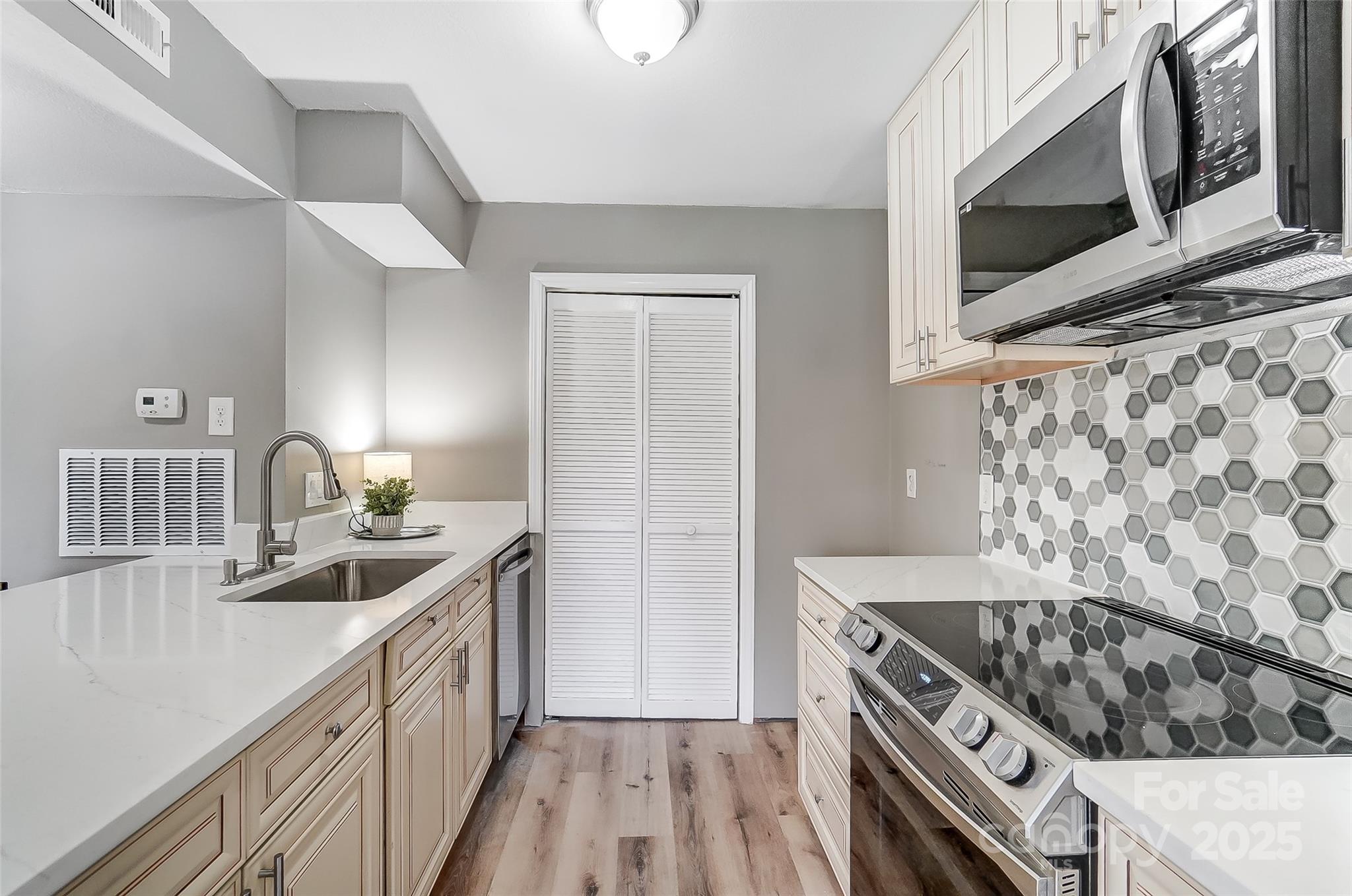 11039 Harrowfield Road Charlotte NC 28226