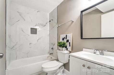 11039 Harrowfield Road Charlotte NC 28226