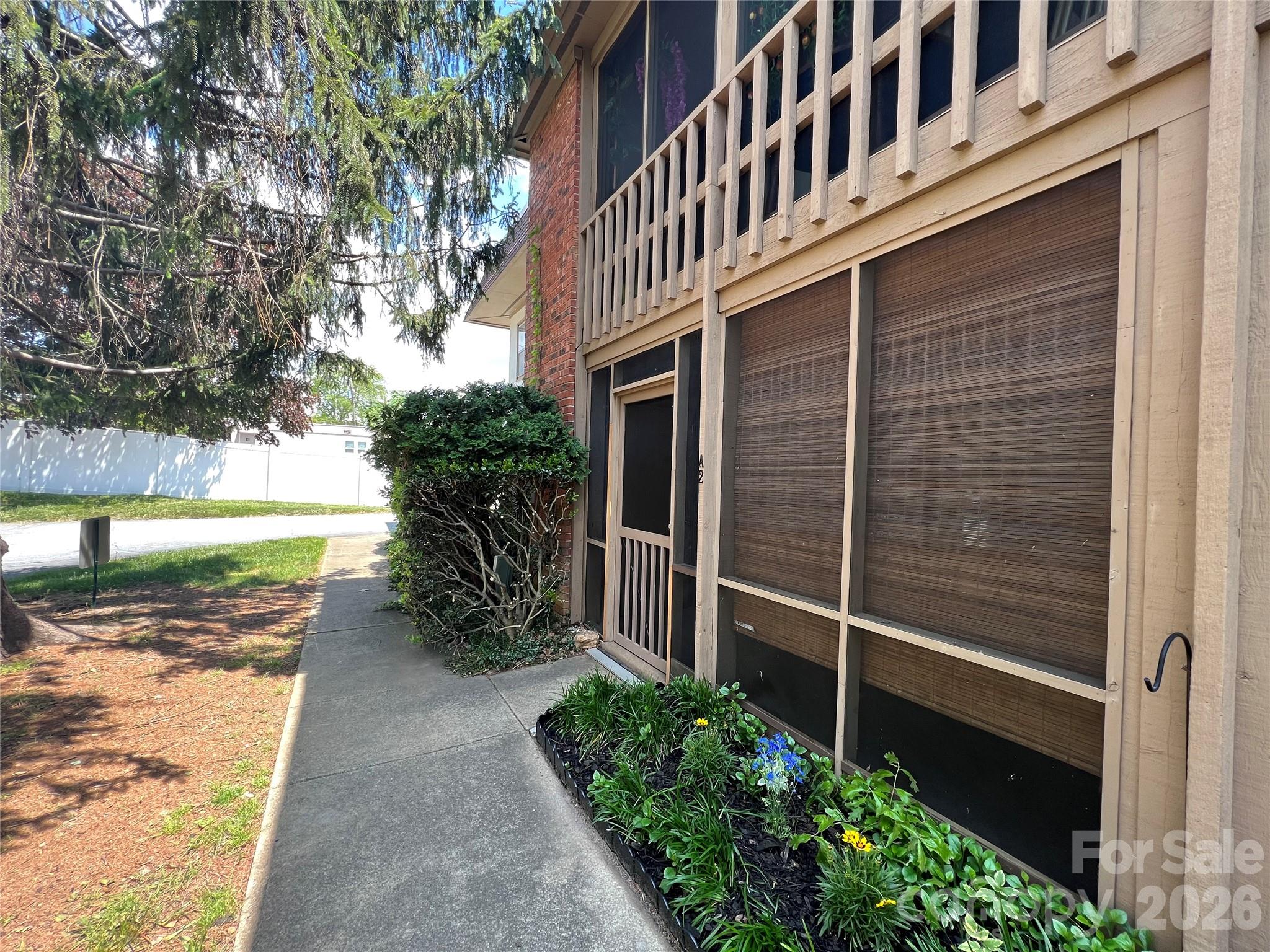 427 6th Avenue W Hendersonville NC 28739