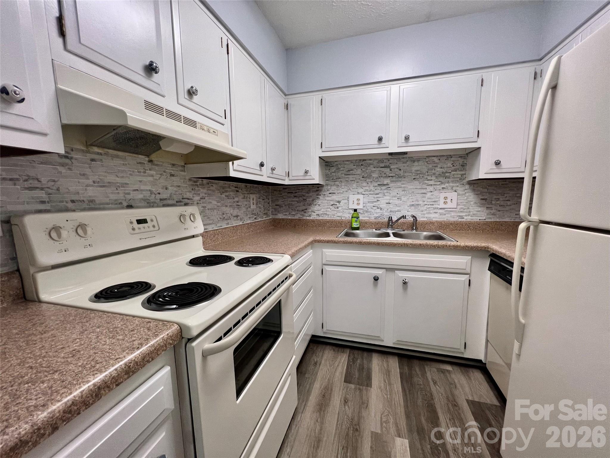 427 6th Avenue W Hendersonville NC 28739