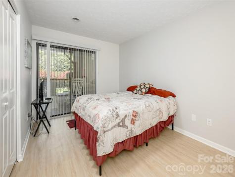 3 Ravencroft Lane Asheville NC 28803