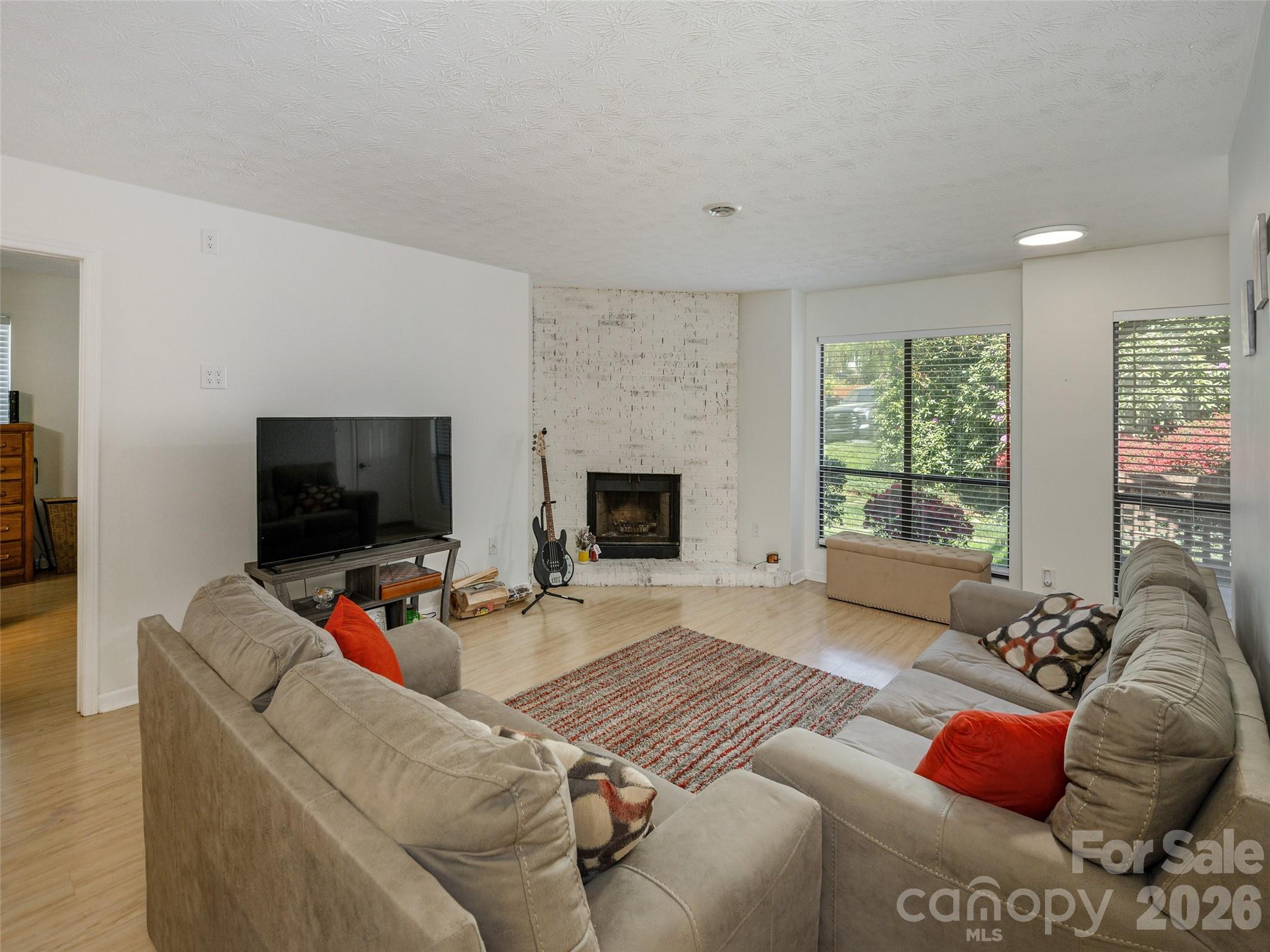 3 Ravencroft Lane Asheville NC 28803